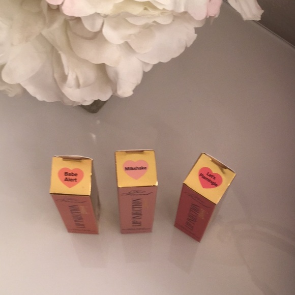 Too Faced Lip Injection Lip Gloss - Picture 2 of 4